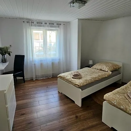 Lejlighed Drei Zimmer E-stein *
